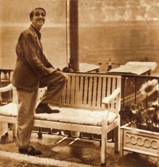 Walt at Villa d’Este on Lake Como. Collection of the author.